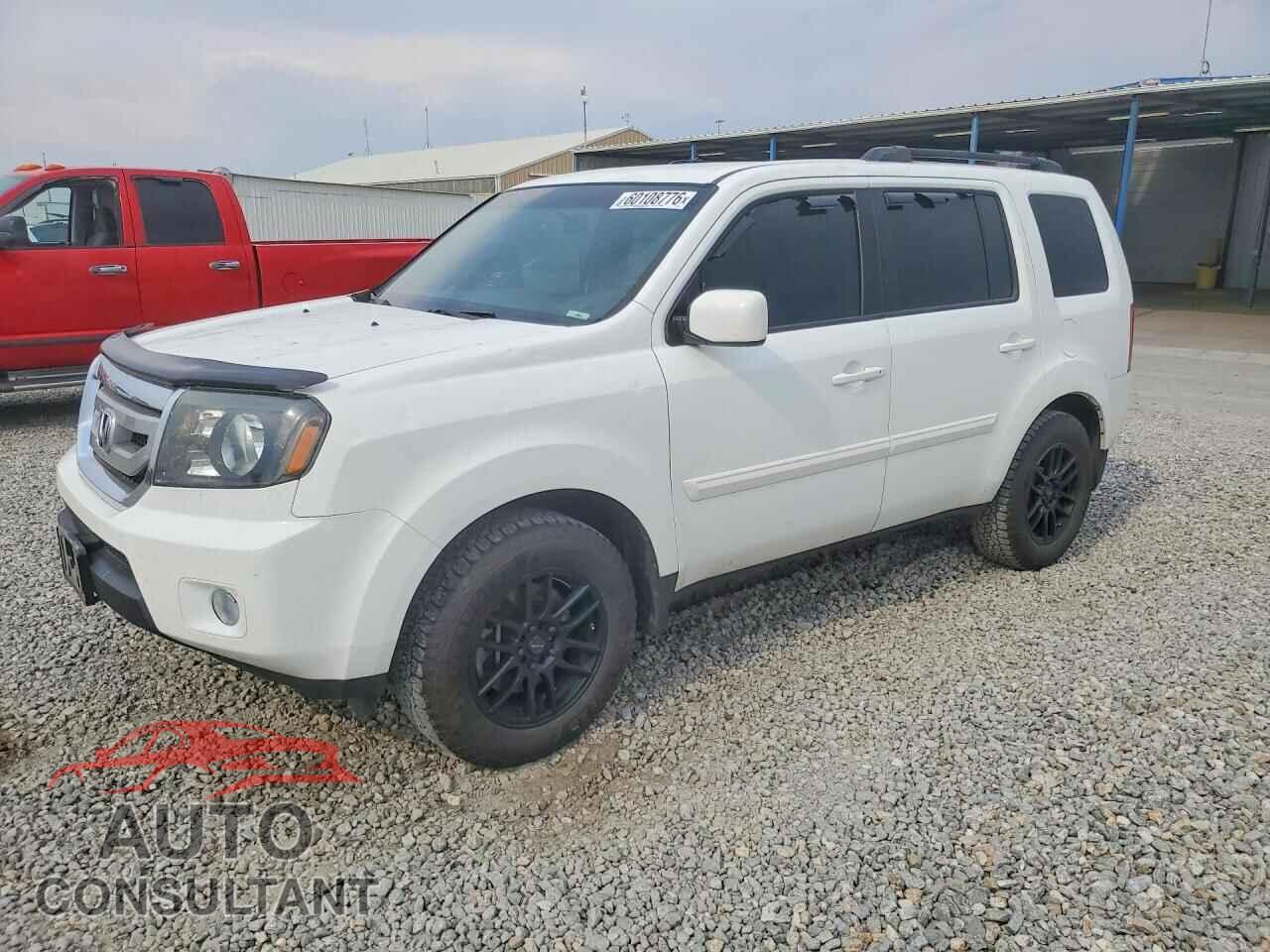 HONDA PILOT 2011 - 5FNYF3H48BB052412