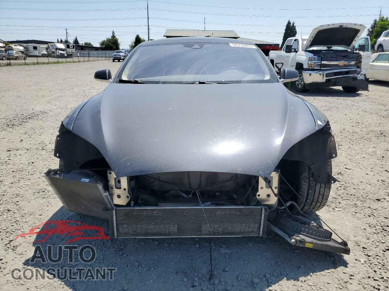 TESLA MODEL S 2015 - 5YJSA1E20FF113026