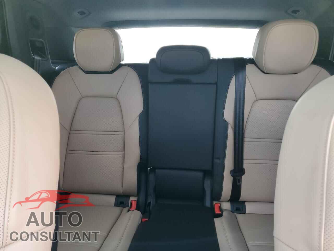 PORSCHE CAYENNE 2024 - WP1AA2AYXRDA13795