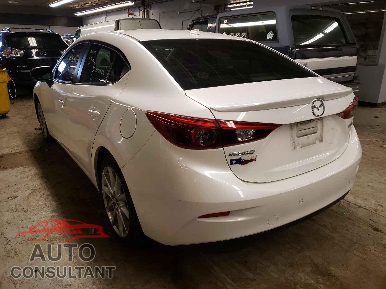 MAZDA 3 2017 - 3MZBN1W33HM130605