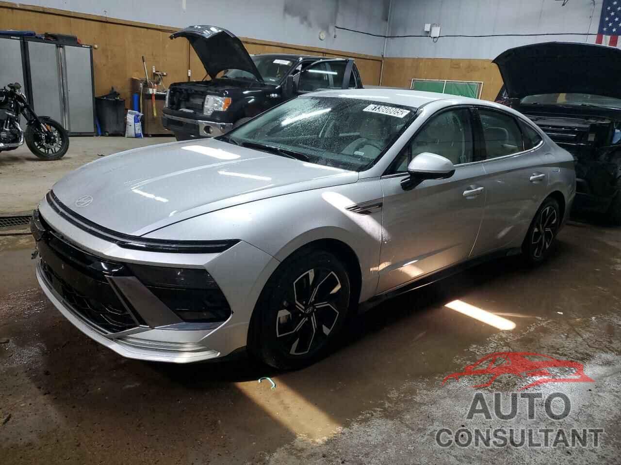 HYUNDAI SONATA 2024 - KMHL64JA7RA401946