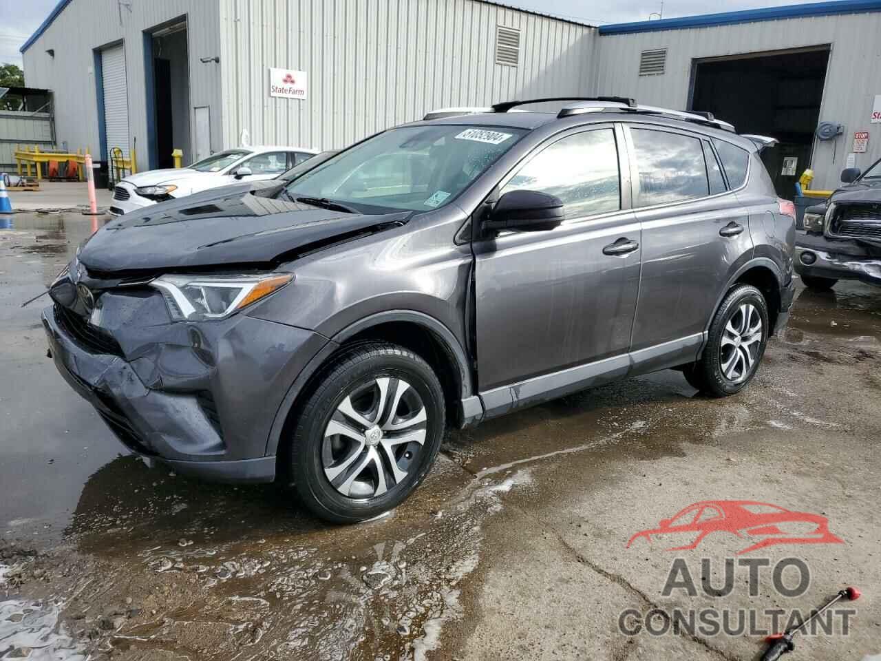 TOYOTA RAV4 2017 - JTMZFREV4HJ114653