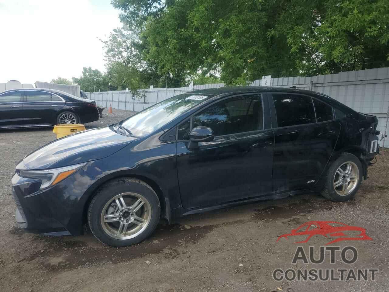 TOYOTA COROLLA 2024 - JTDBDMHE5R3014816