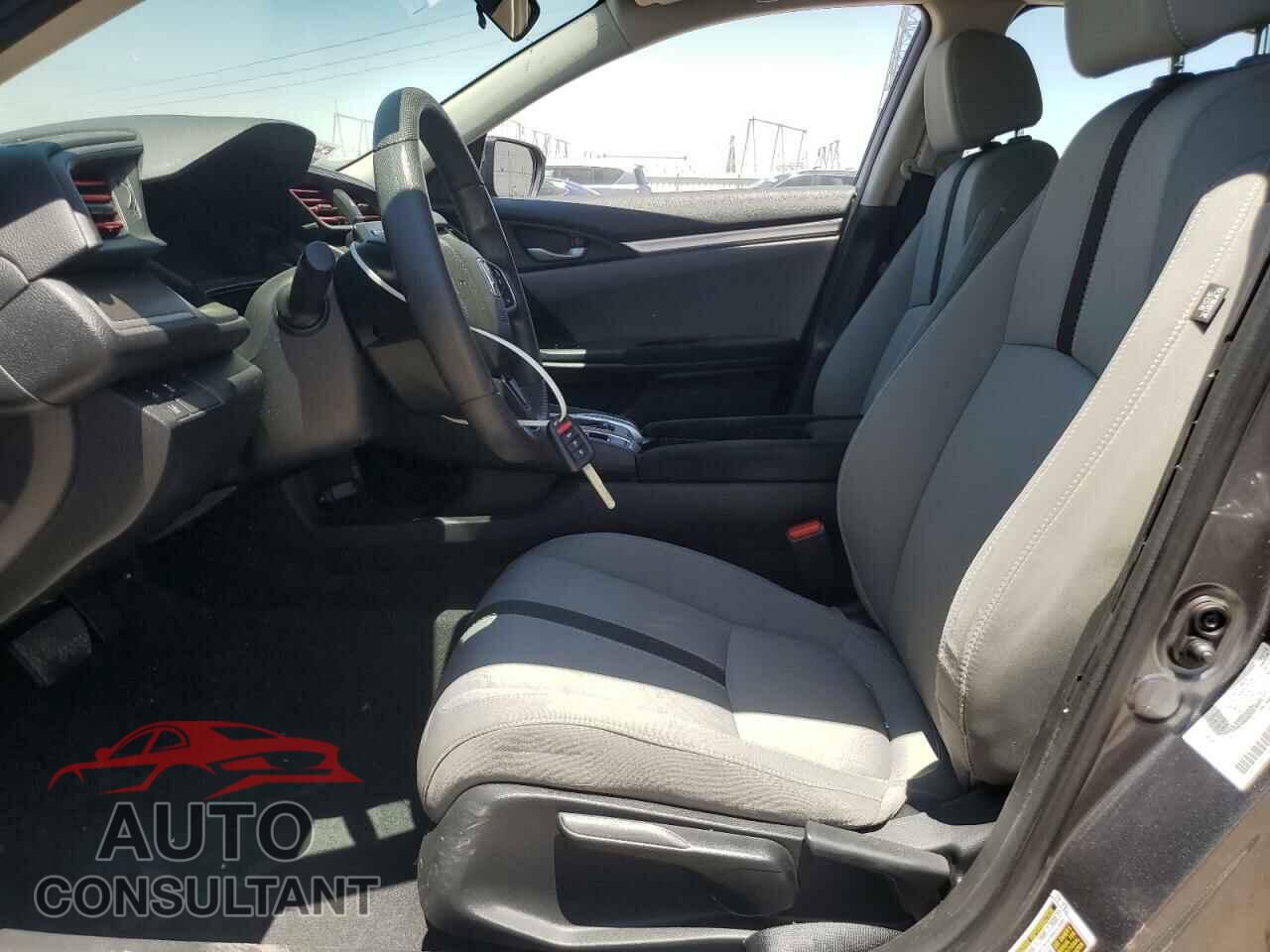 HONDA CIVIC 2019 - 2HGFC2F63KH547109