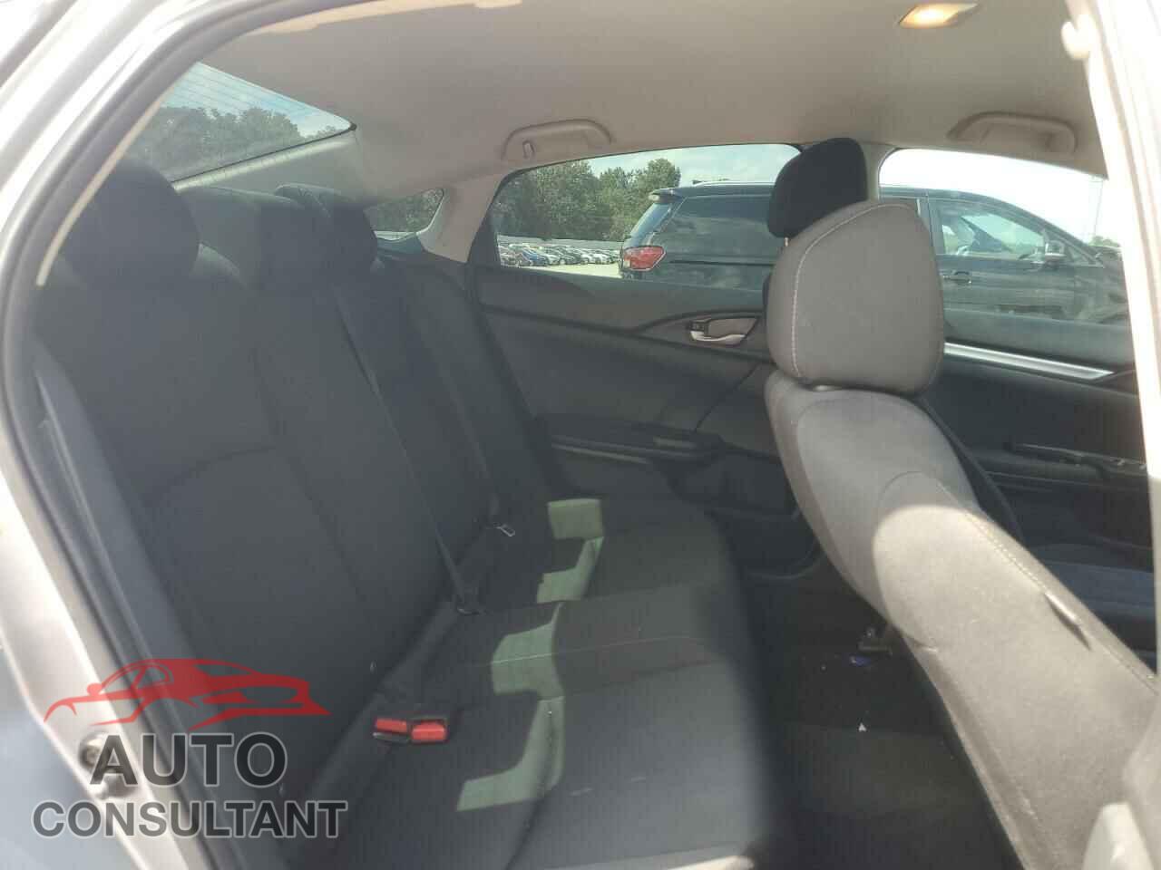 HONDA CIVIC 2018 - 2HGFC2F54JH577001