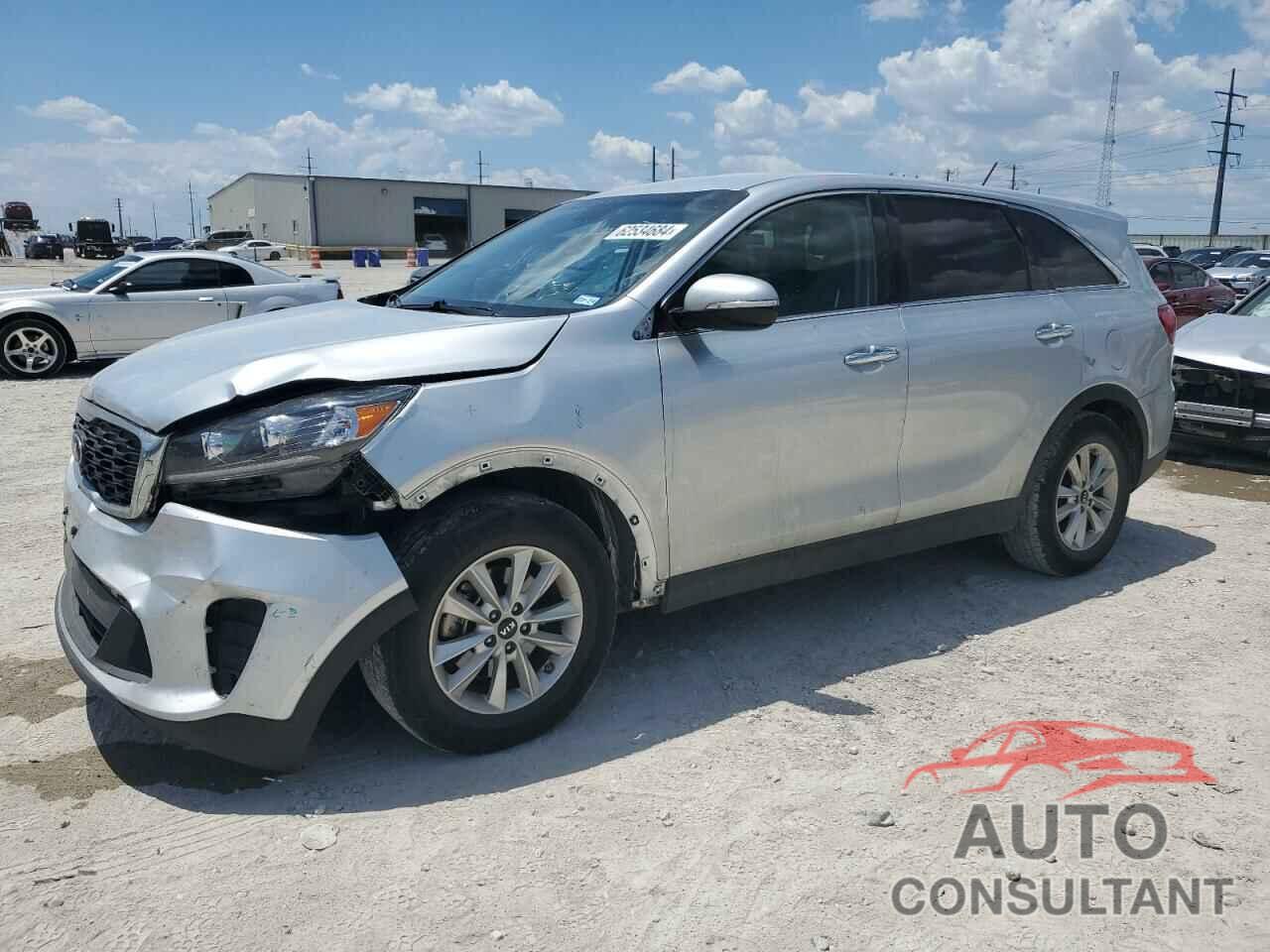 KIA SORENTO 2019 - 5XYPG4A34KG581624