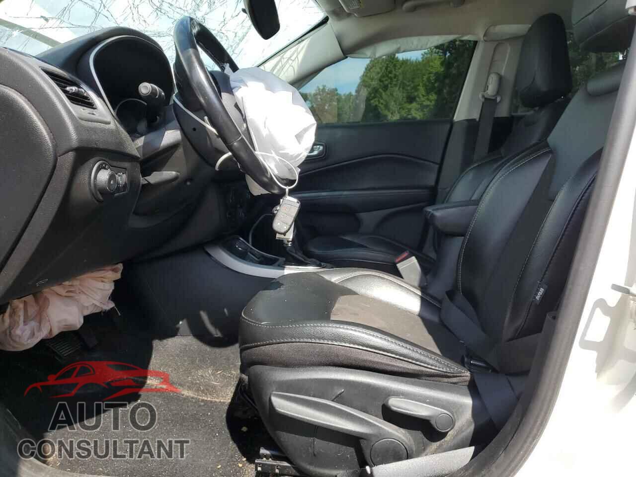 JEEP COMPASS 2020 - 3C4NJDBB4LT145574