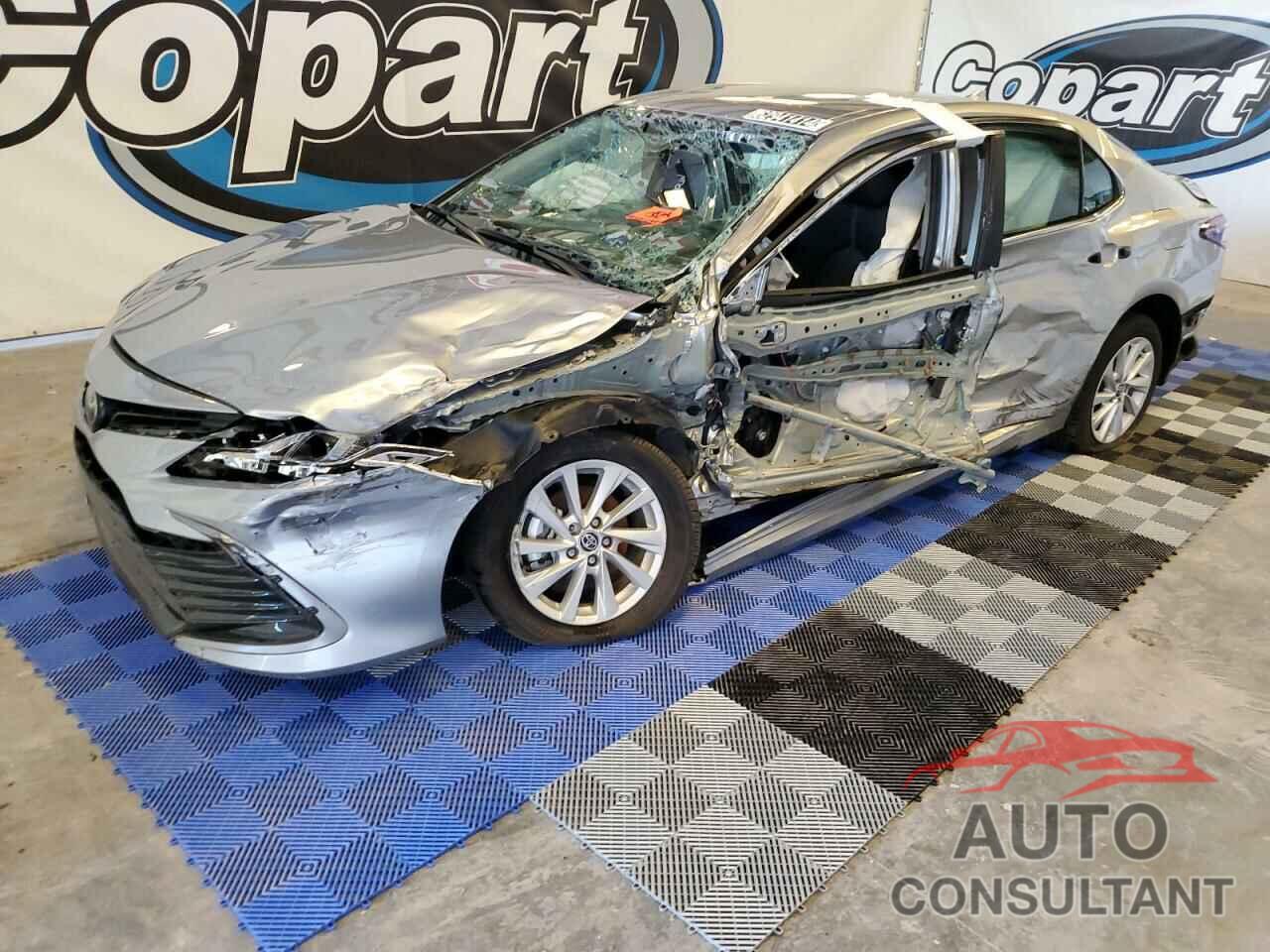 TOYOTA CAMRY 2024 - 4T1C11AK1RU903940