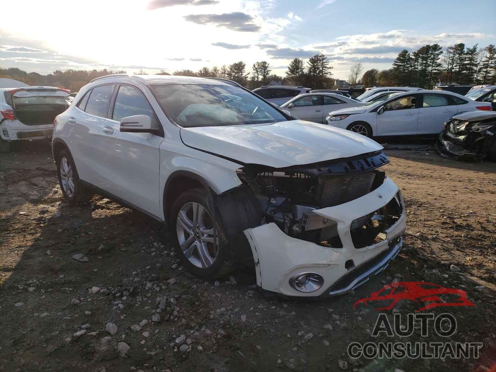 MERCEDES-BENZ GLA-CLASS 2018 - WDCTG4GB5JJ426134