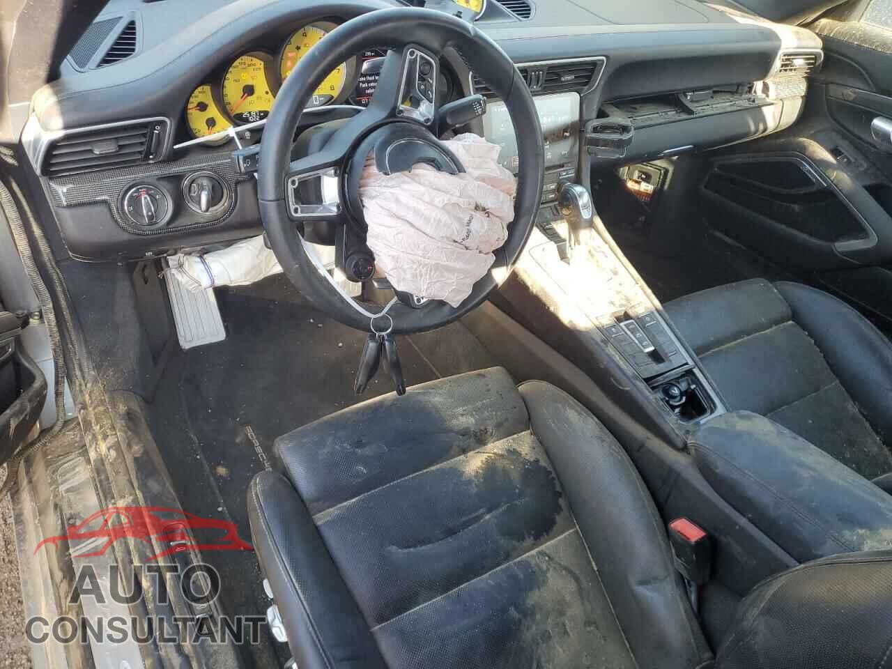 PORSCHE 911 2017 - WP0CD2A94HS178570