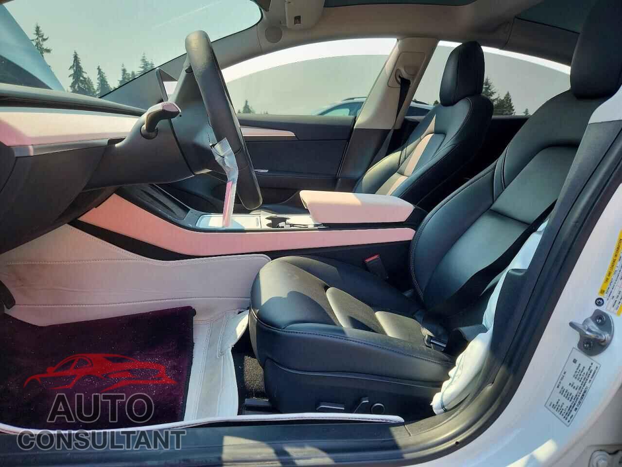 TESLA MODEL 3 2021 - 5YJ3E1EB2MF960751