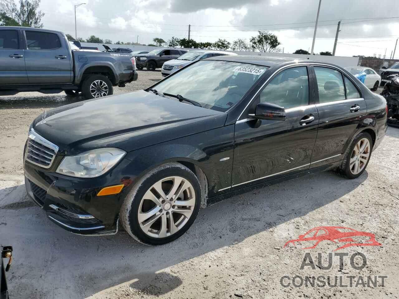 MERCEDES-BENZ C-CLASS 2012 - WDDGF4HBXCR237790