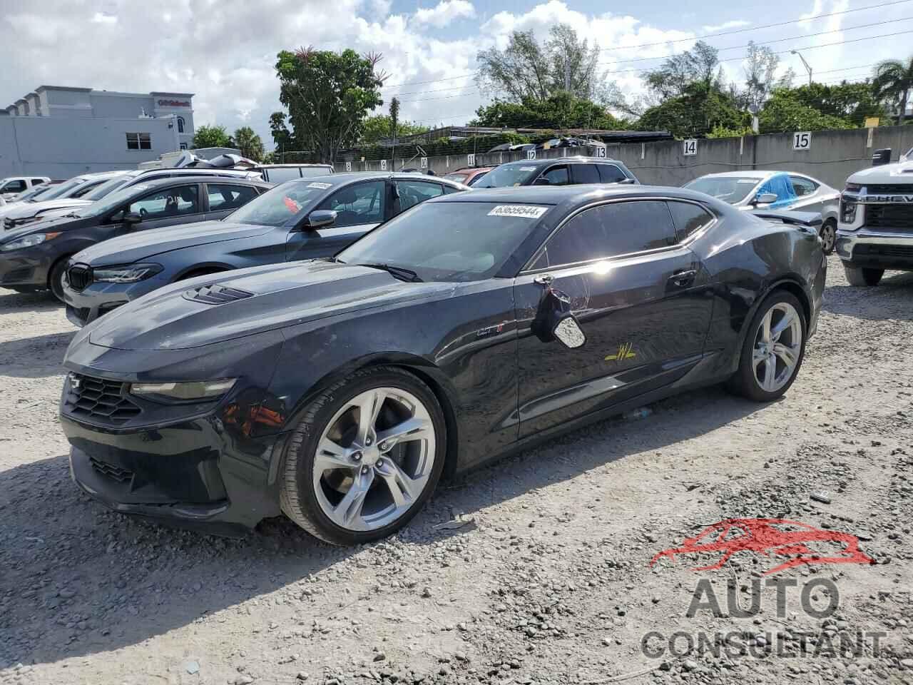 CHEVROLET CAMARO 2021 - 1G1FE1R7XM0135826