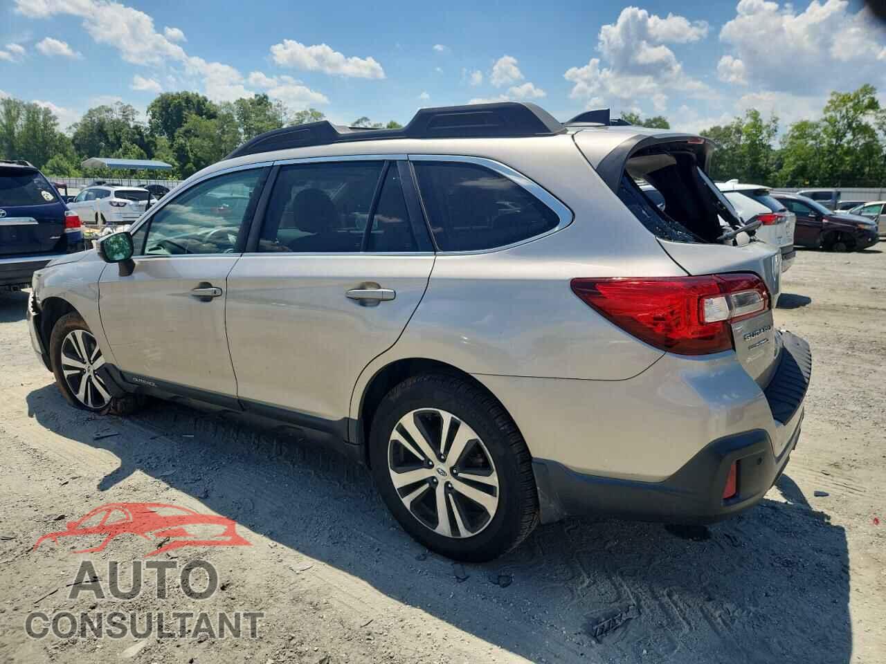 SUBARU OUTBACK 2018 - 4S4BSANC5J3308403