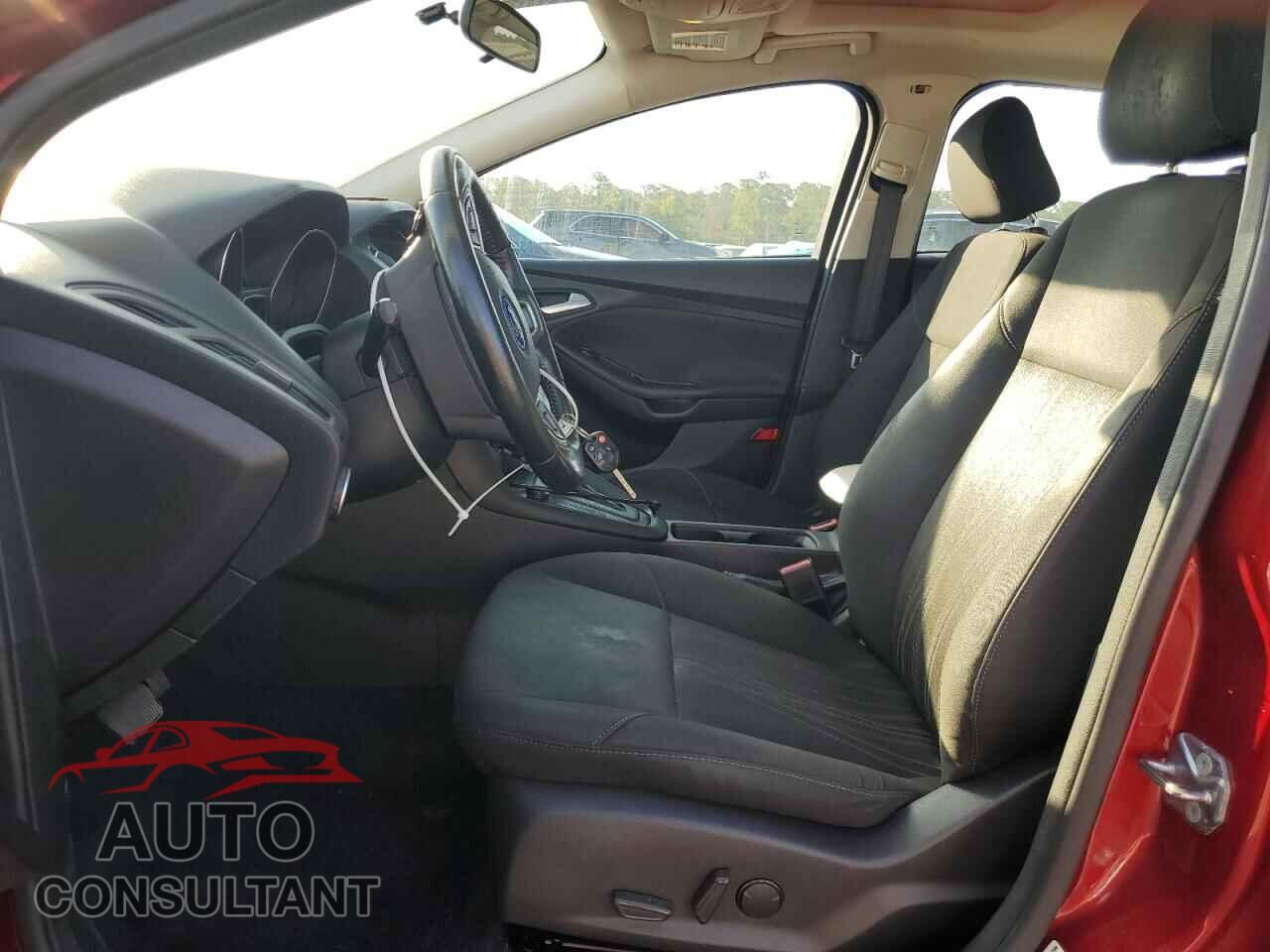 FORD FOCUS 2016 - 1FADP3F29GL241285