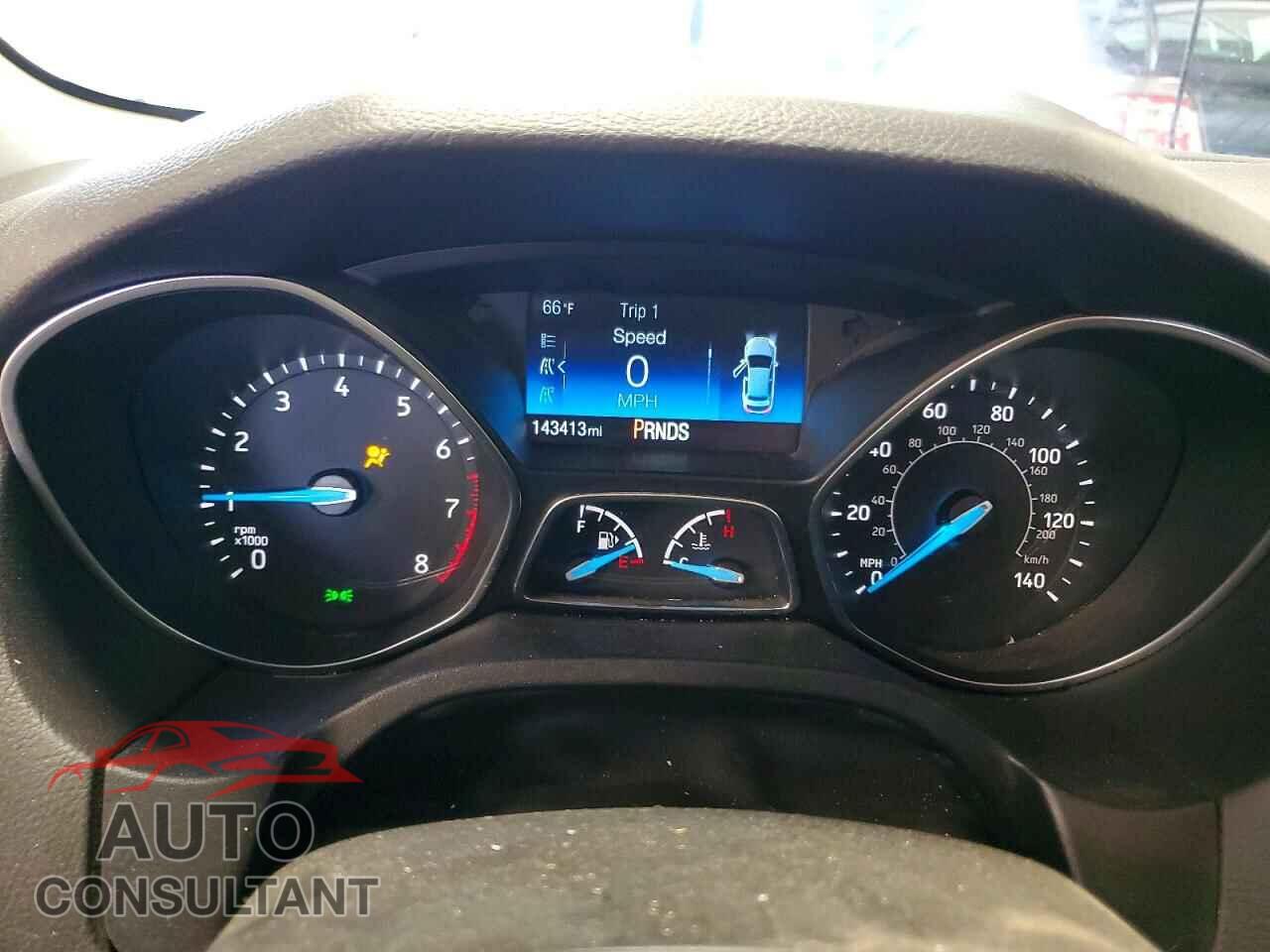 FORD FOCUS 2018 - 1FADP3FE4JL236352