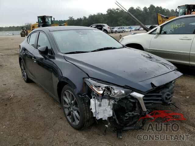 MAZDA 3 2018 - 3MZBN1V32JM208654