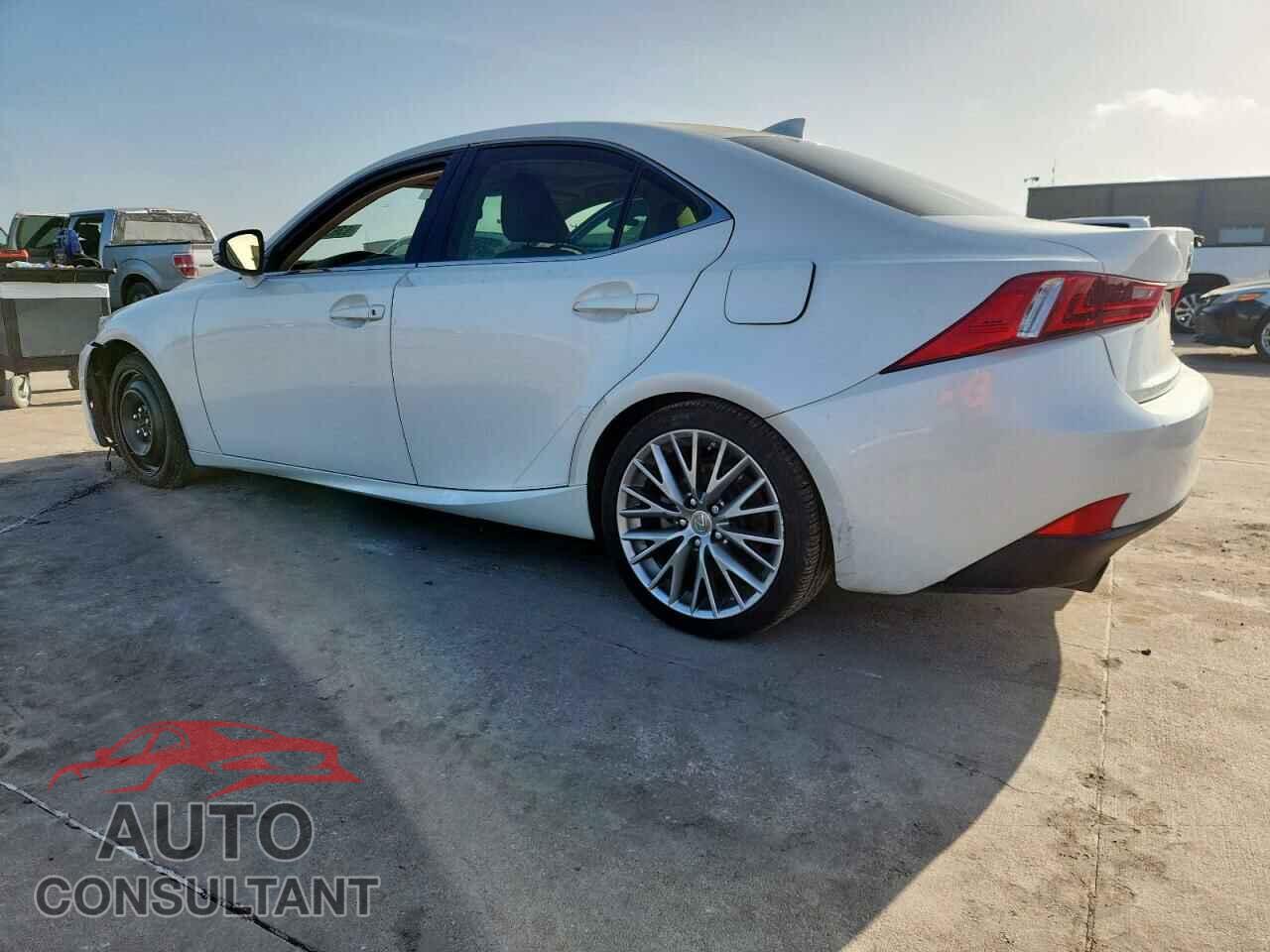LEXUS IS 2014 - JTHCF1D25E5015373
