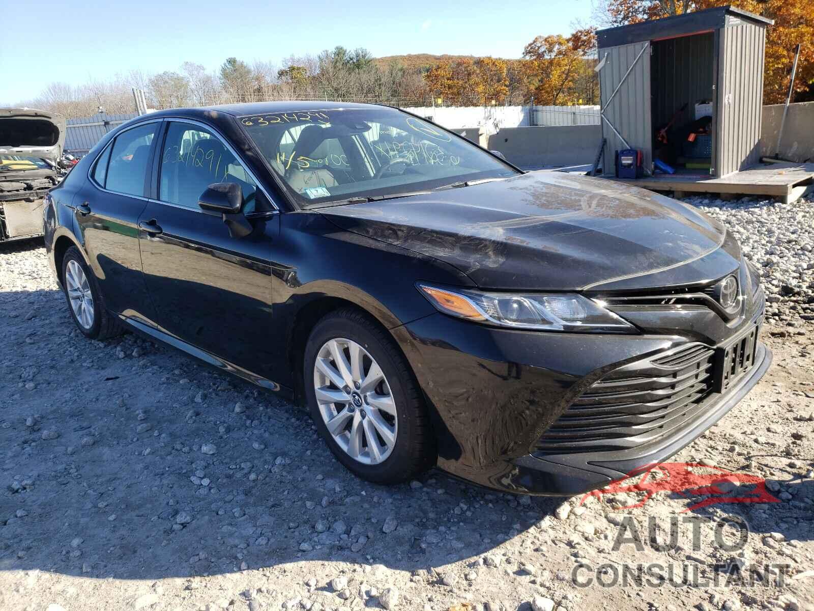 TOYOTA CAMRY 2018 - 4T1B11HK7JU047128