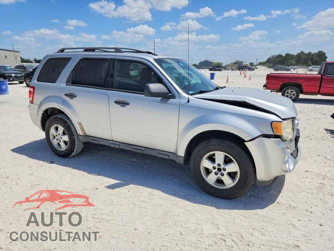 FORD ESCAPE 2011 - 1FMCU0D78BKA80952