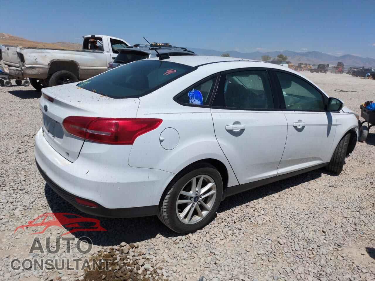 FORD FOCUS 2015 - 1FADP3F22FL262929