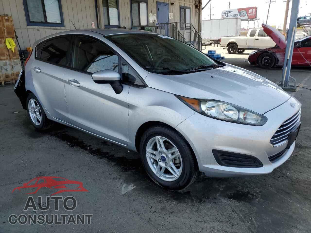FORD FIESTA 2017 - 3FADP4EJ7HM113352