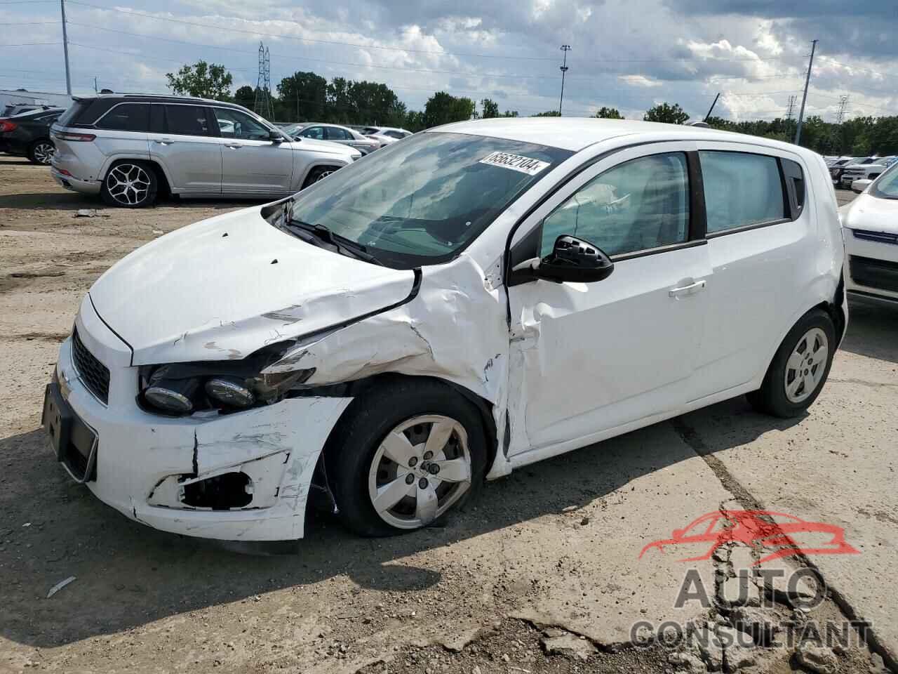 CHEVROLET SONIC 2016 - 1G1JA6SH7G4184257