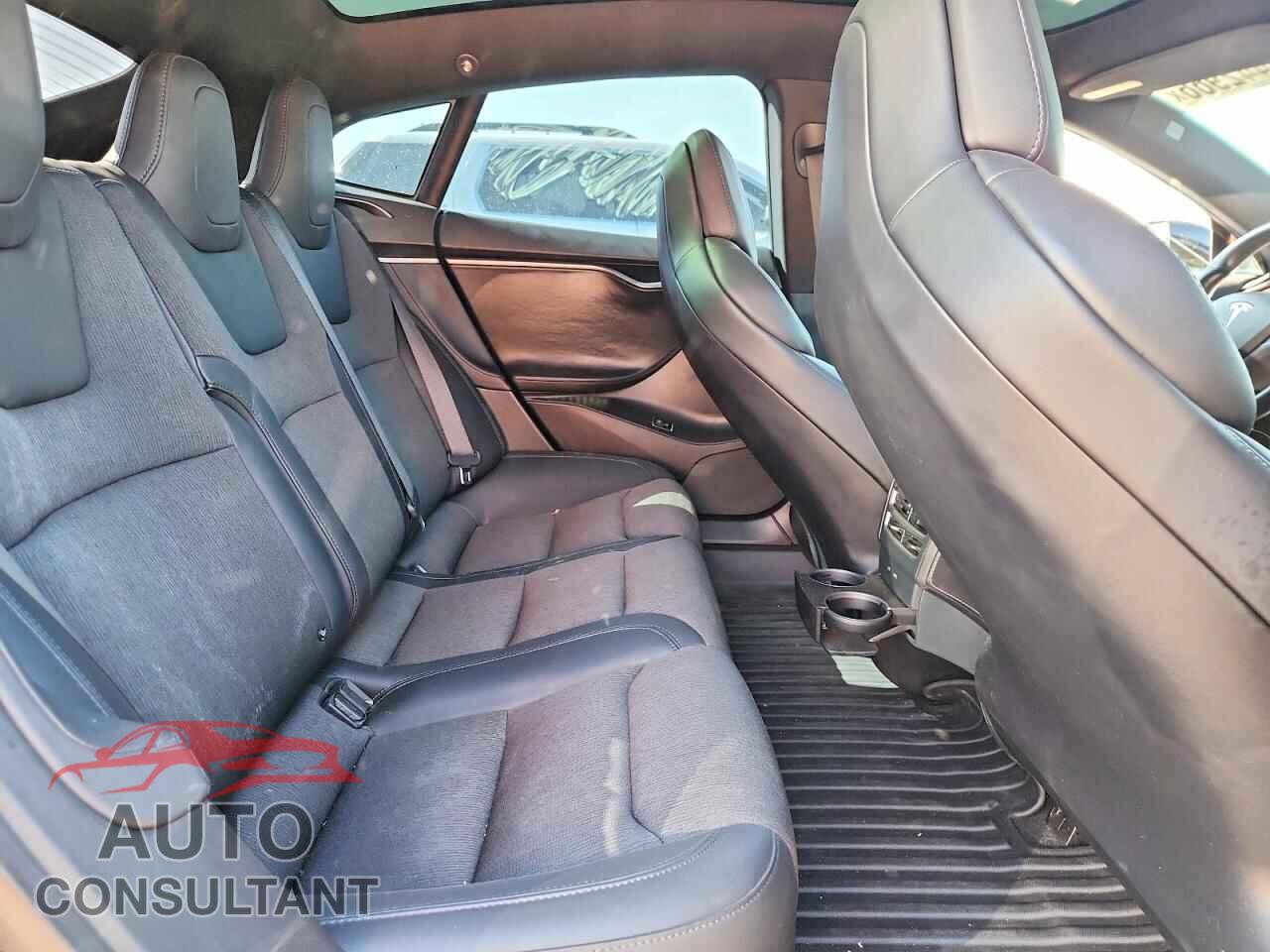 TESLA MODEL S 2018 - 5YJSA1E23JF281638