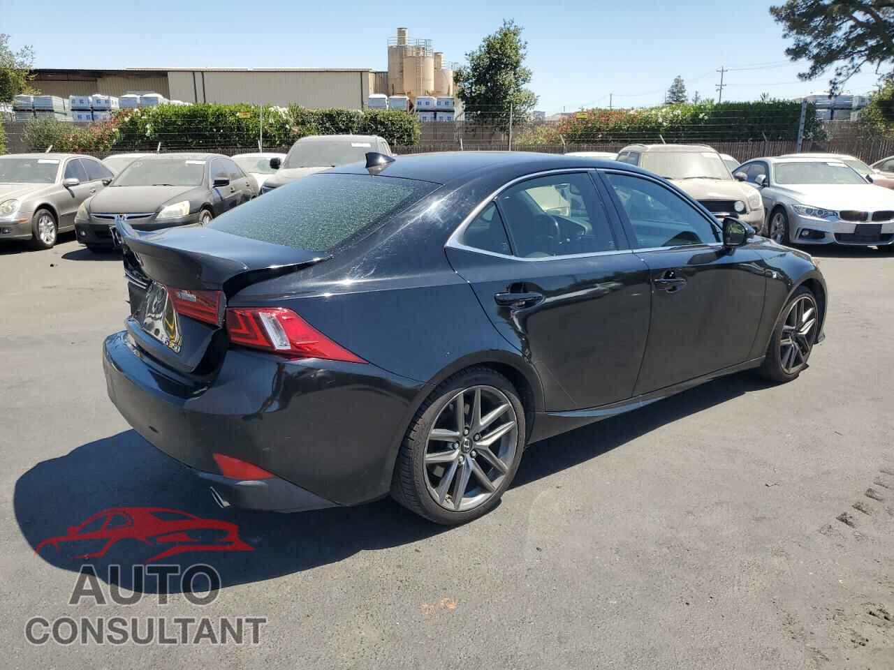 LEXUS IS 2015 - JTHBE1D24F5021147
