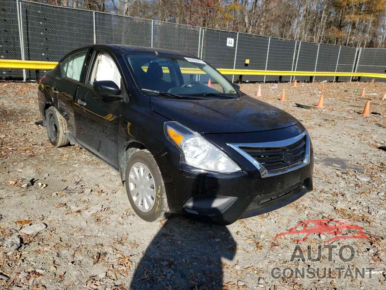 NISSAN VERSA 2018 - 3N1CN7AP4JL820558
