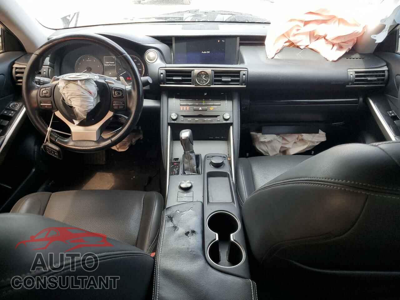 LEXUS IS 2017 - JTHBA1D28H5039147