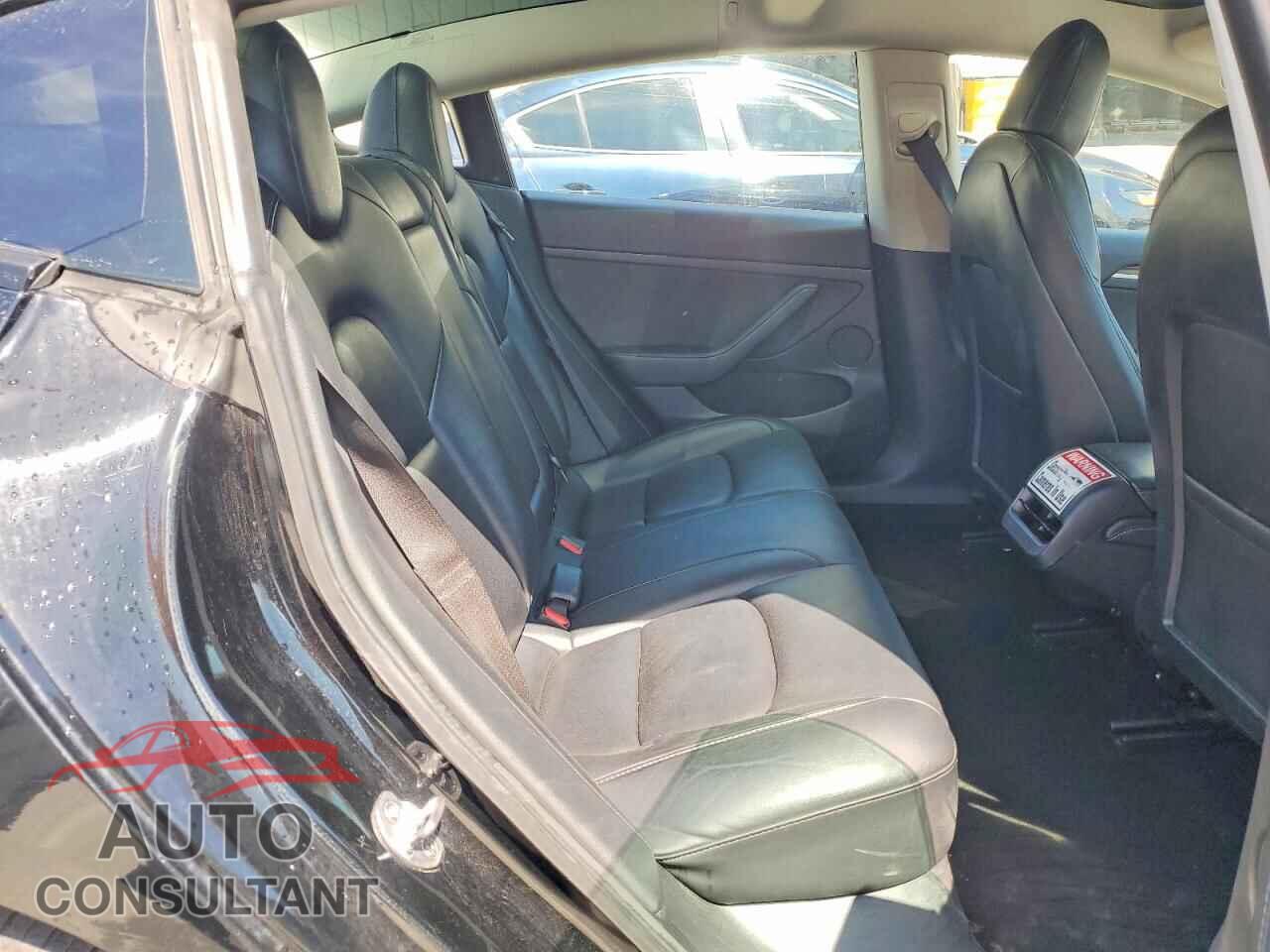 TESLA MODEL 3 2022 - 5YJ3E1EA8NF285738