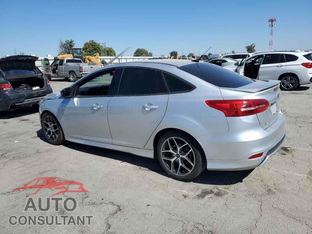 FORD FOCUS 2016 - 1FADP3F22GL405959