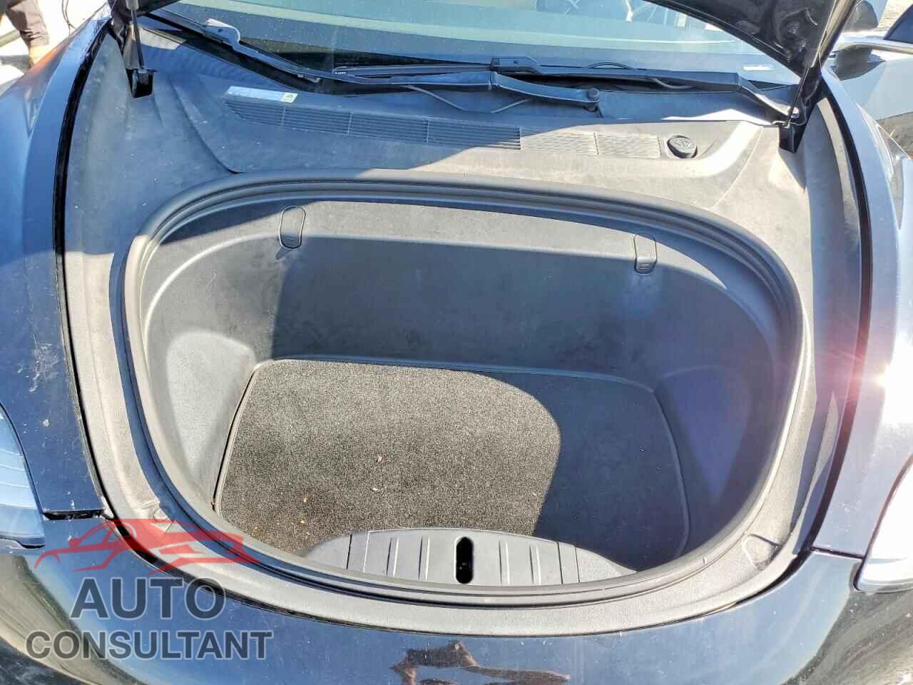 TESLA MODEL 3 2018 - 5YJ3E1EA2JF050262