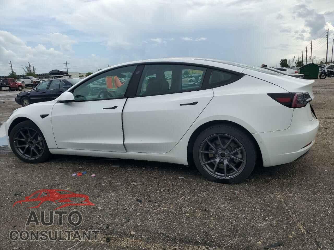 TESLA MODEL 3 2021 - 5YJ3E1EA6MF048647