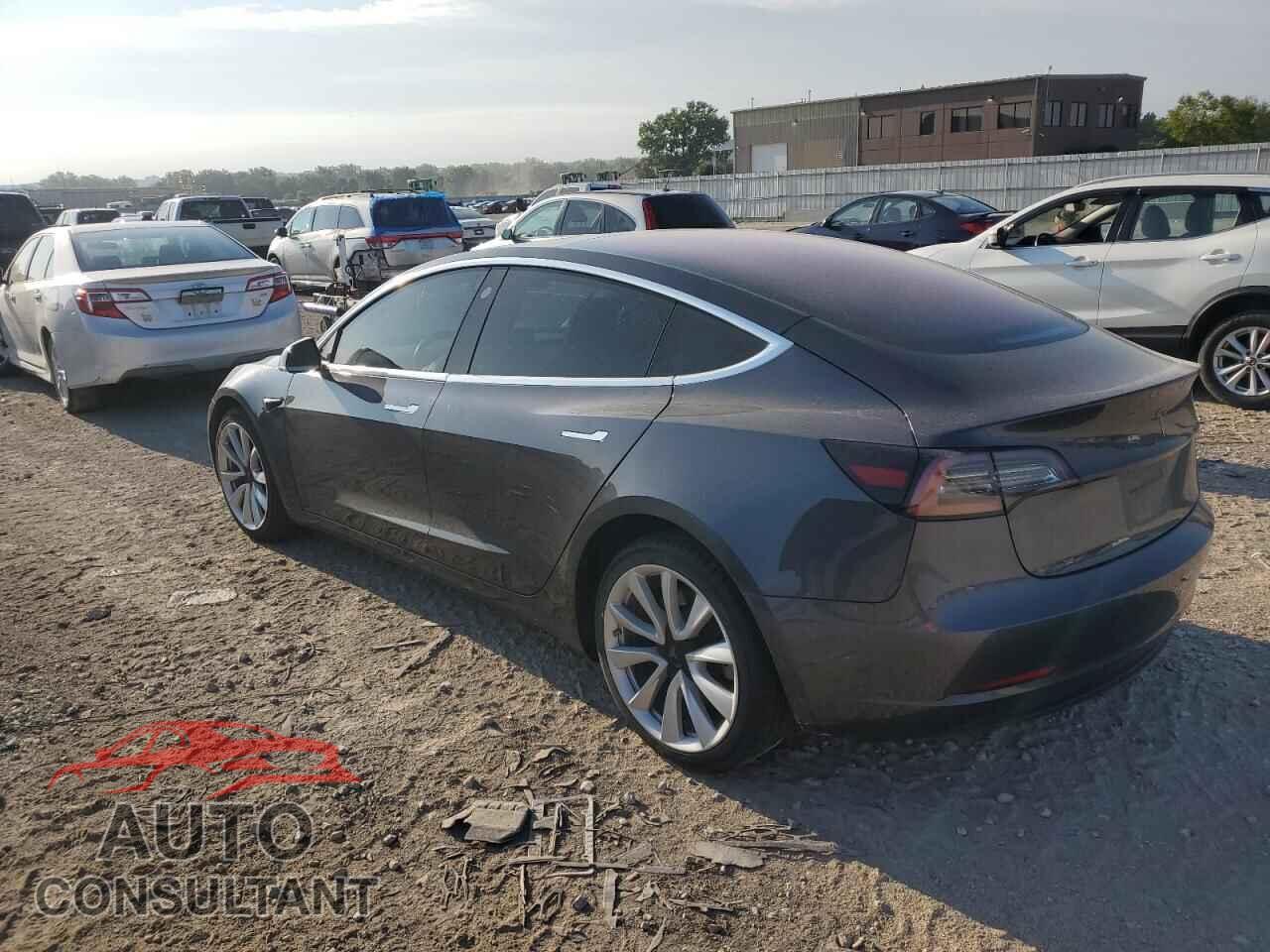 TESLA MODEL 3 2018 - 5YJ3E1EA0JF163532