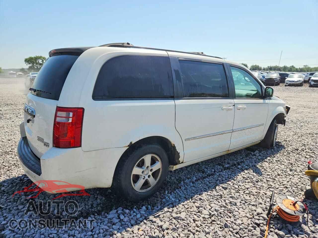 DODGE CARAVAN 2010 - 2D4RN5D15AR445112