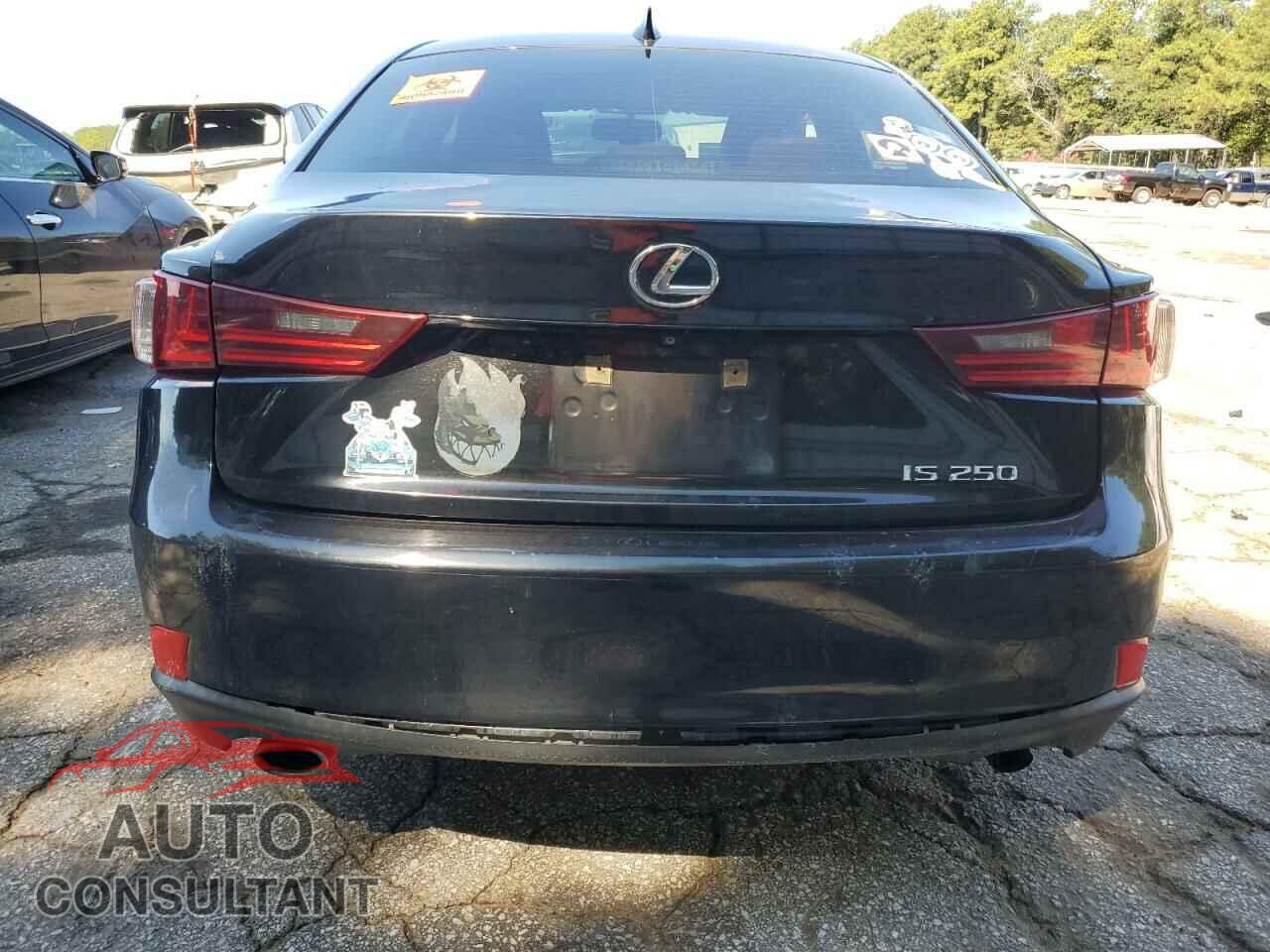 LEXUS IS 2014 - JTHBF1D20E5032397
