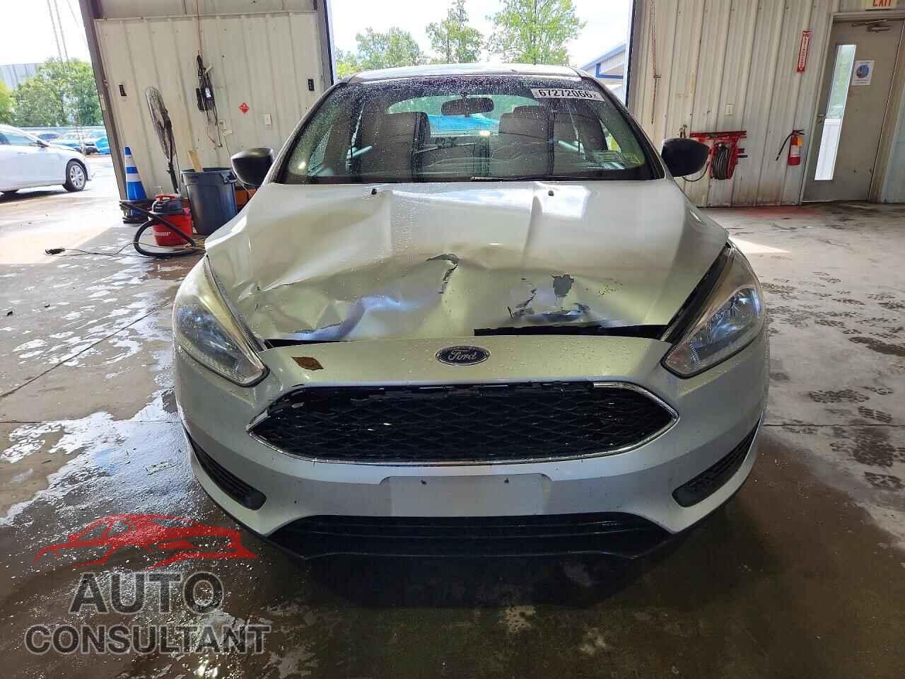 FORD FOCUS 2016 - 1FADP3E27GL210327