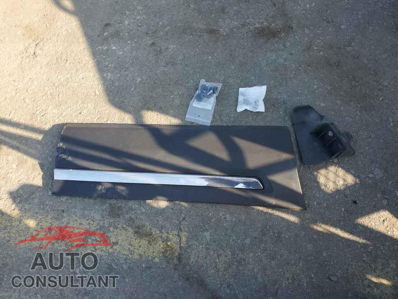 FORD EXPLORER 2017 - 1FM5K8F86HGC06384