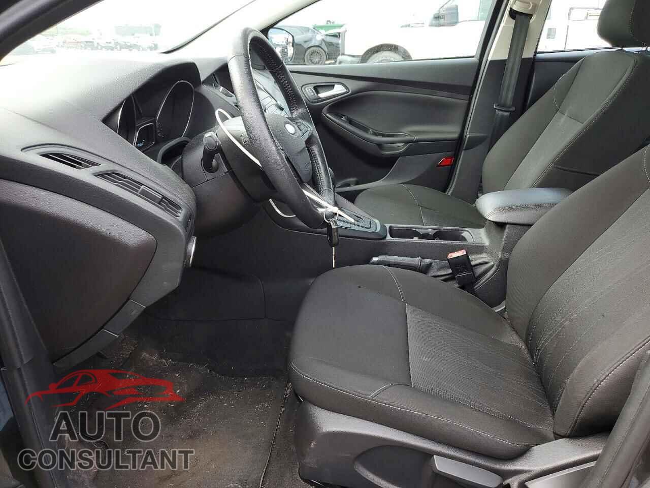 FORD FOCUS 2018 - 1FADP3FE9JL301843
