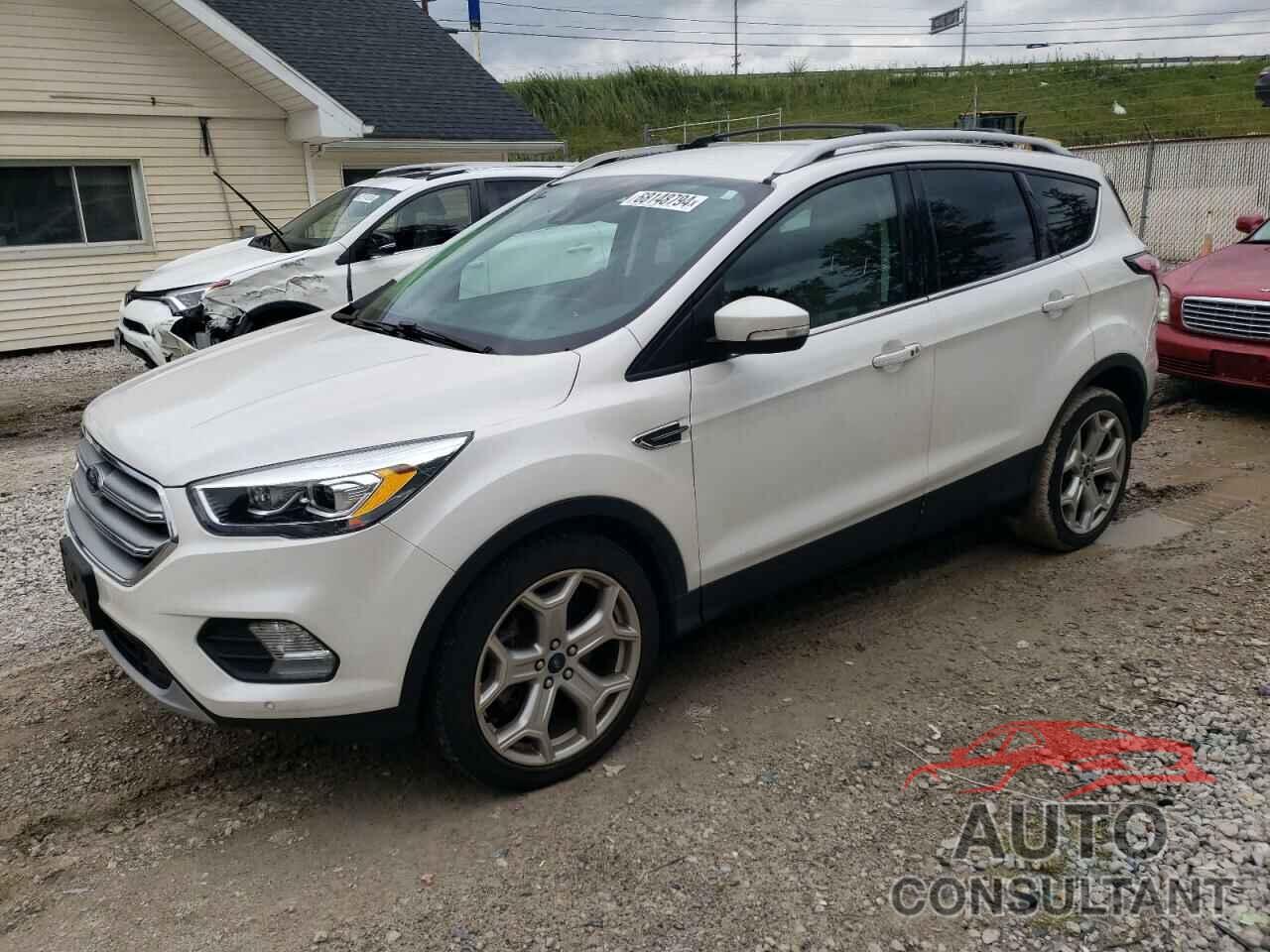FORD ESCAPE 2017 - 1FMCU9J98HUD86590