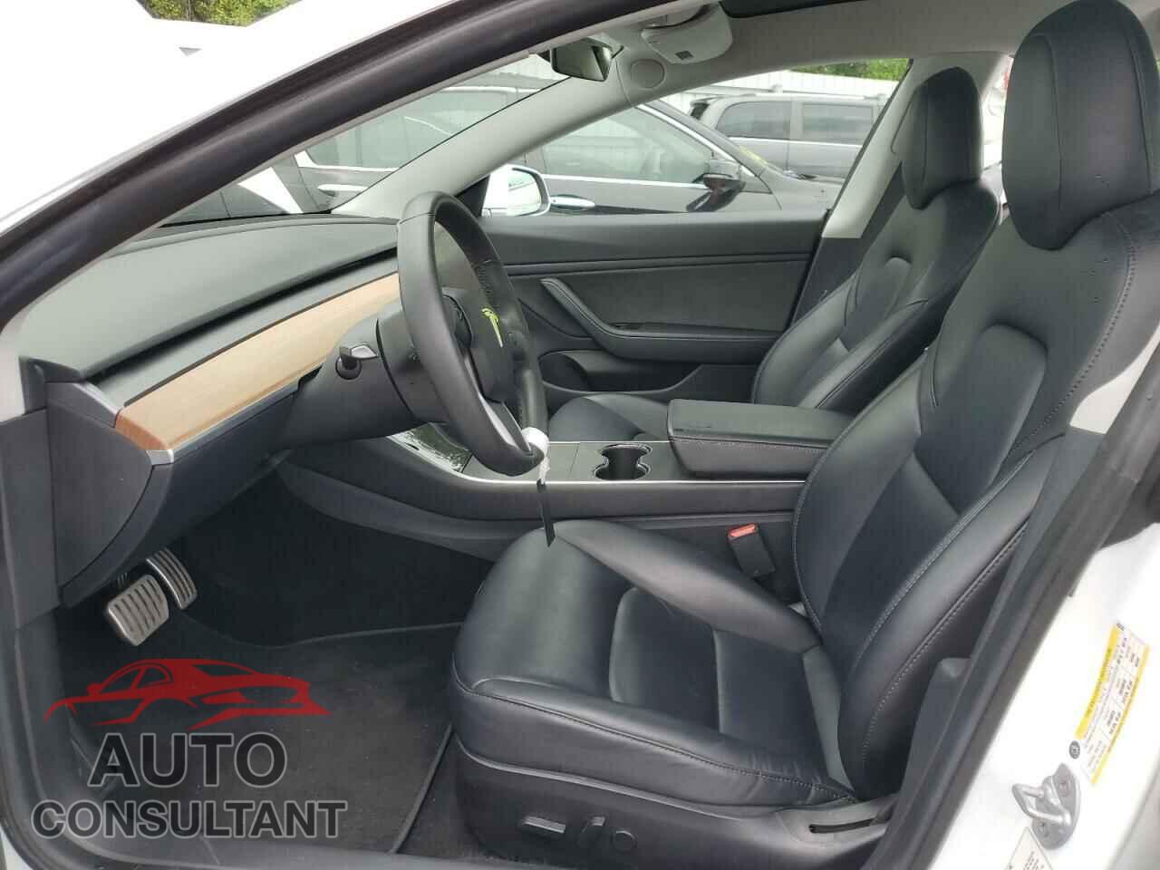 TESLA MODEL 3 2019 - 5YJ3E1EA4KF483728