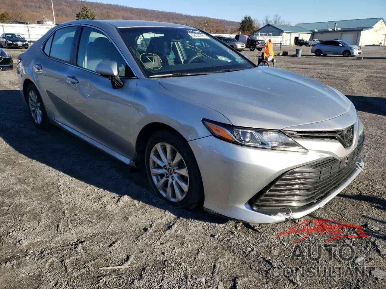 TOYOTA CAMRY 2018 - 4T1B11HKXJU508404