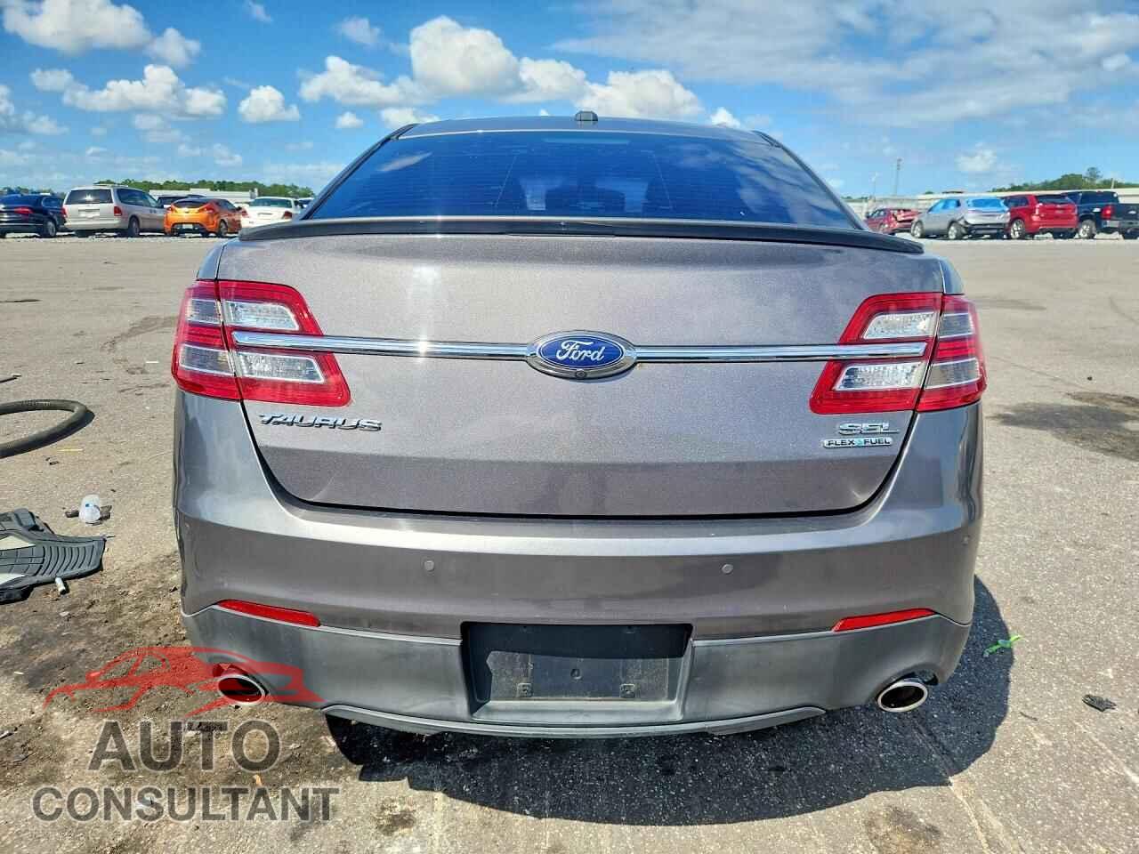 FORD TAURUS 2014 - 1FAHP2E82EG137101