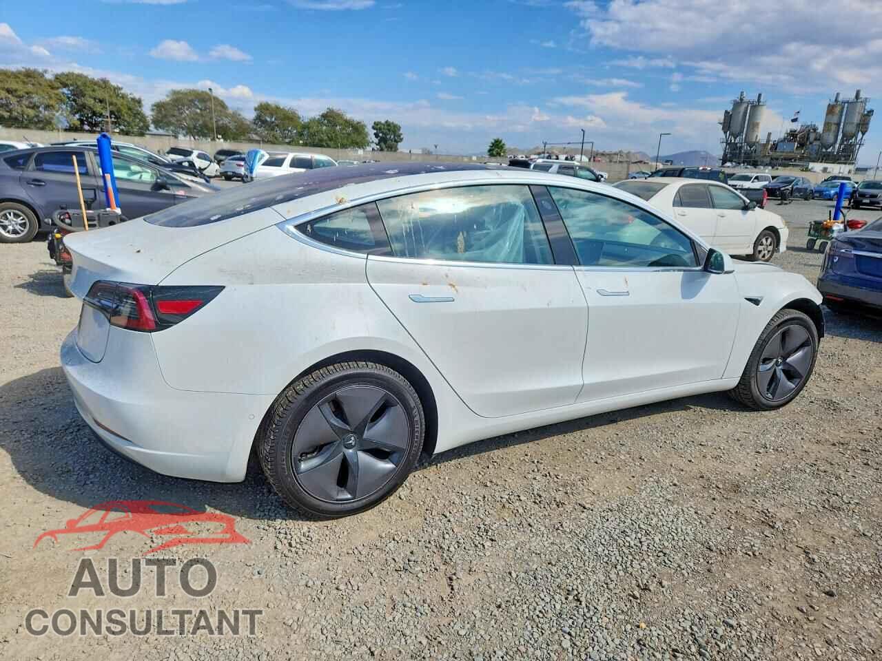 TESLA MODEL 3 2018 - 5YJ3E1EA7JF017256