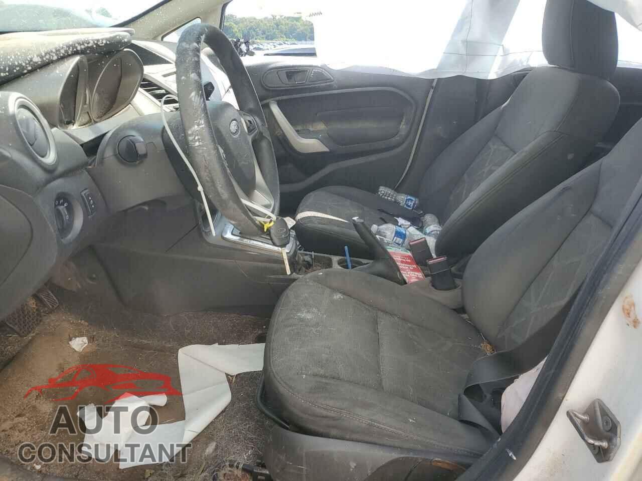 FORD FIESTA 2011 - 3FADP4EJ4BM218924