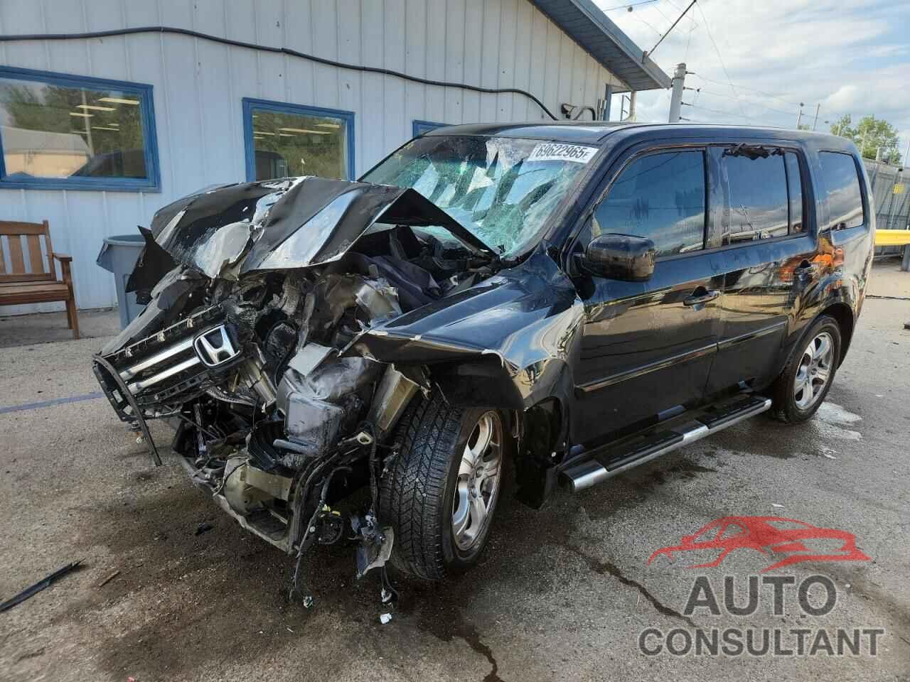 HONDA PILOT 2015 - 5FNYF4H50FB013852