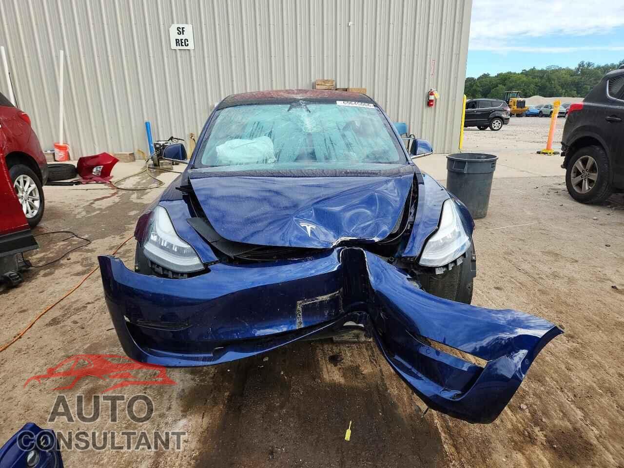 TESLA MODEL 3 2018 - 5YJ3E1EA9JF034222