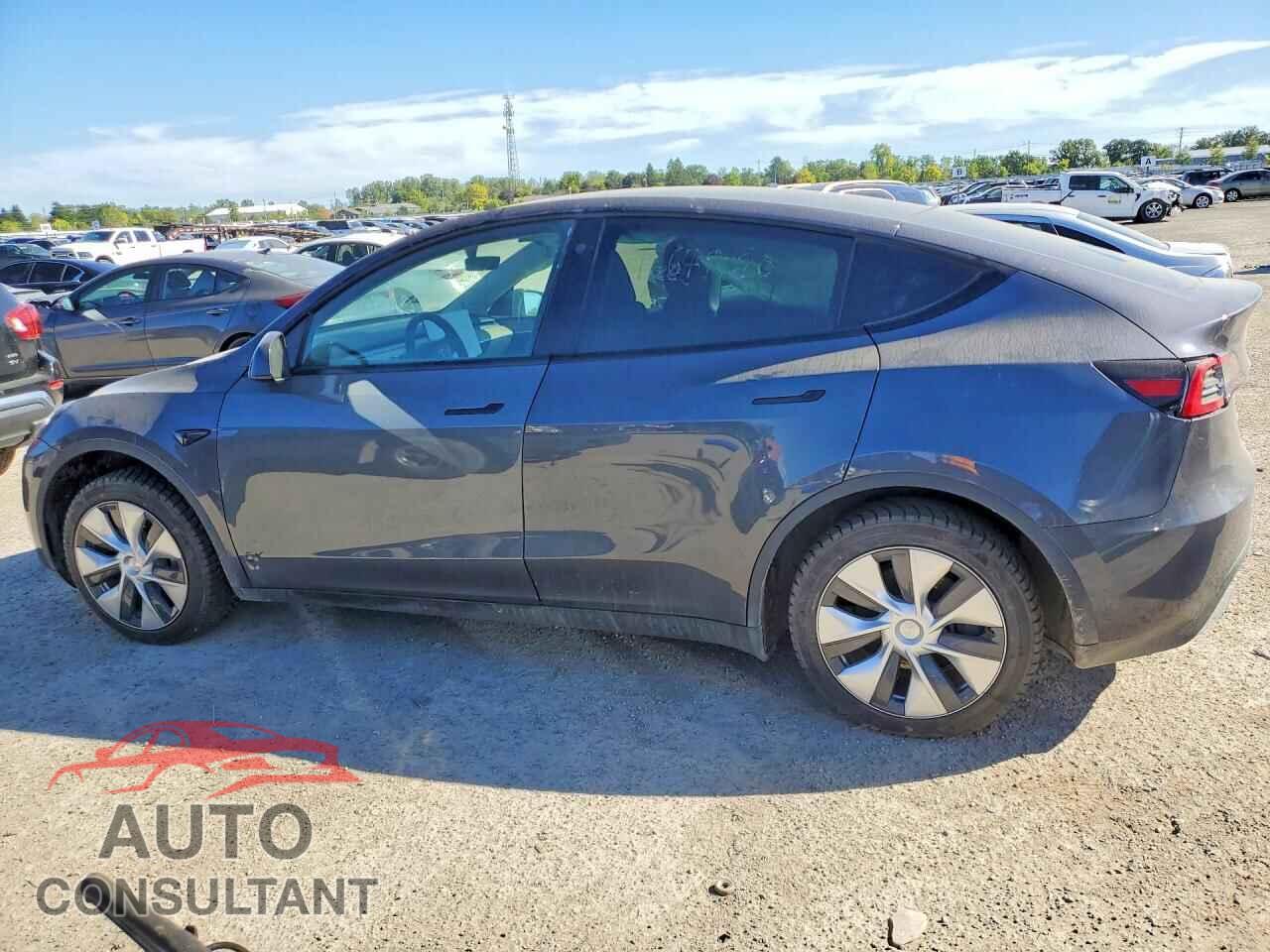 TESLA MODEL Y 2023 - LRWYGDFD7PC164187